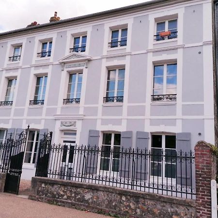 Le 2 Pieces Avec Parking Prive Appartement Honfleur Buitenkant foto