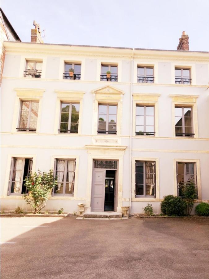 Le 2 Pieces Avec Parking Prive Appartement Honfleur Buitenkant foto